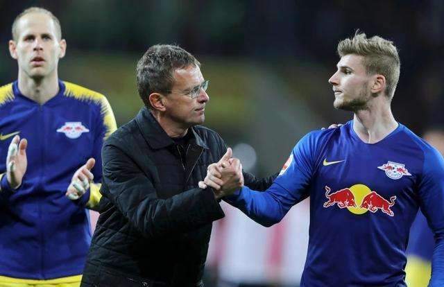 镰刀挥舞！杜兰特连续打成2+1 一节半独得16分（死神镰刀舞动！杜兰特连造2+1，一节半砍下16分）