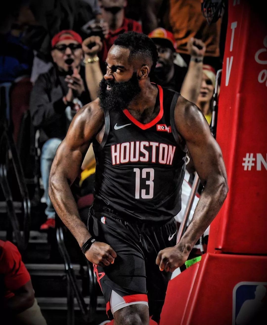 标王首秀？利物浦欧冠首战利好 数据示完胜马竞（利物浦欧冠开门红在望？标王或迎处子秀，数据看好完胜马竞）