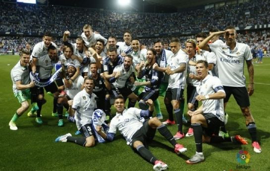 2025残特奥会乒乓小将获家人助威，父亲记录每场比赛（2025残特奥会乒坛新秀获家人现场助阵，父亲逐场记录赛况）