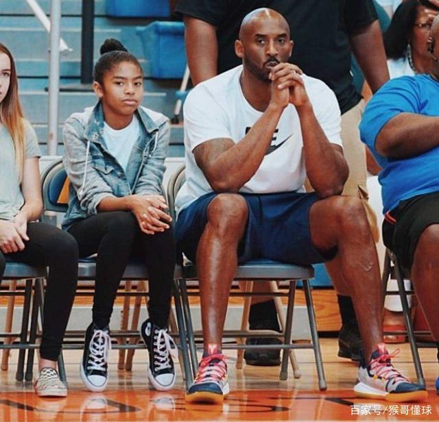 TA：随着主席选举临近，巴萨的长期引援议题根本无法提上议程（TA：主席选举在即，巴萨难以推进长期引援计划）