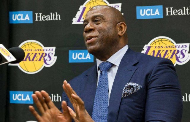 海纳谈于帕续约：以他目前表现，不奇怪其他俱乐部对他有兴趣（海纳谈于帕续约：以其当前表现，获其他俱乐部青睐并不意外）