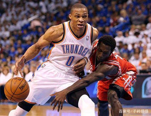 进攻状态不佳！西亚卡姆半场17分钟 11中3拿到11分2板2助（西亚卡姆手感欠佳：半场17分钟11投3中，收获11分2篮板2助攻）