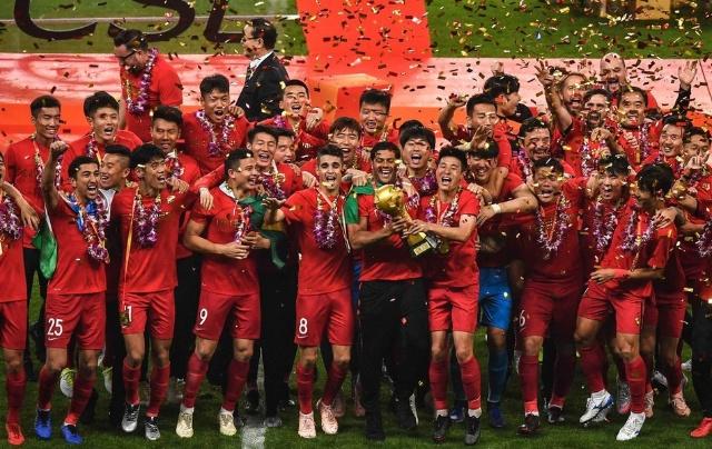 RB莱比锡vs勒沃库森：劳姆、古拉西奇首发，希克、霍夫曼出战（RB莱比锡迎战勒沃库森：劳姆、古拉西奇首发，希克、霍夫曼登场）