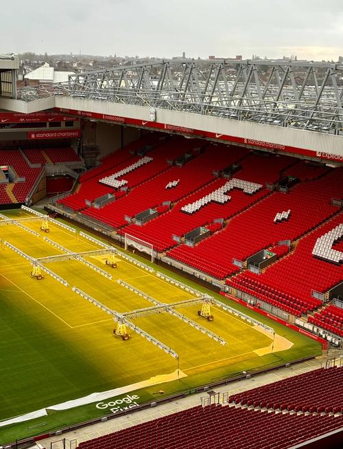 杰伦·约翰逊：专注自我，成就历史第二快三双时刻（杰伦·约翰逊心无旁骛，缔造史上第二快三双时刻）