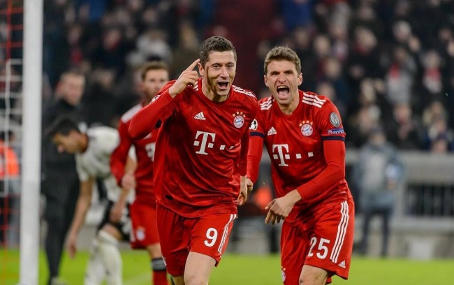 半场3-0萨格勒布迪纳摩，贝蒂斯队史第二次欧战上半时打进3球（贝蒂斯半场3-0领先萨格勒布迪纳摩，队史第二次在欧战上半场打入三球）