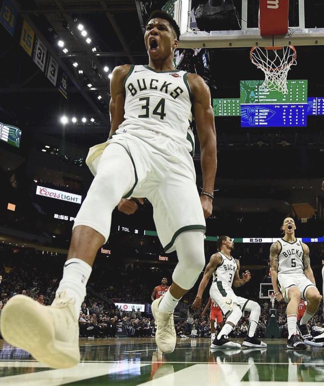 致敬的力量——马祖拉谈猛龙对布歇的敬意（敬意之重：马祖拉评猛龙对布歇的尊重）