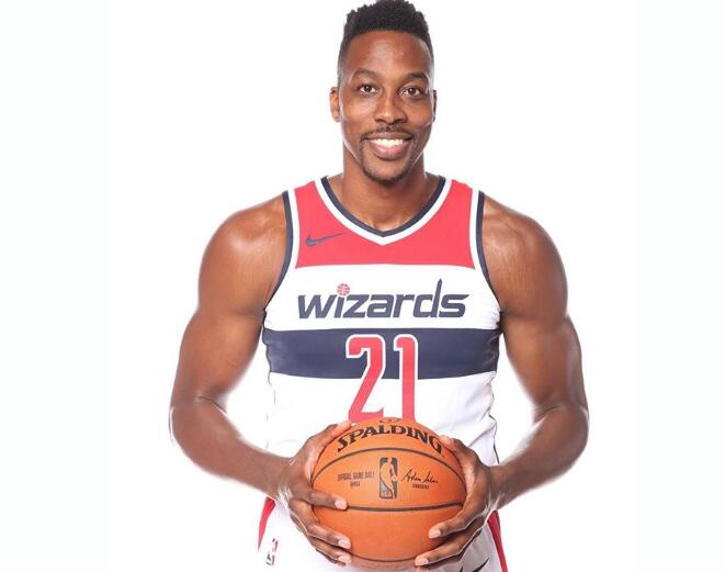 评论丨2025赛季中超联赛落幕：足球的“冷”和群众的“热”（评论丨2025中超收官：赛场遇冷，民间升温）