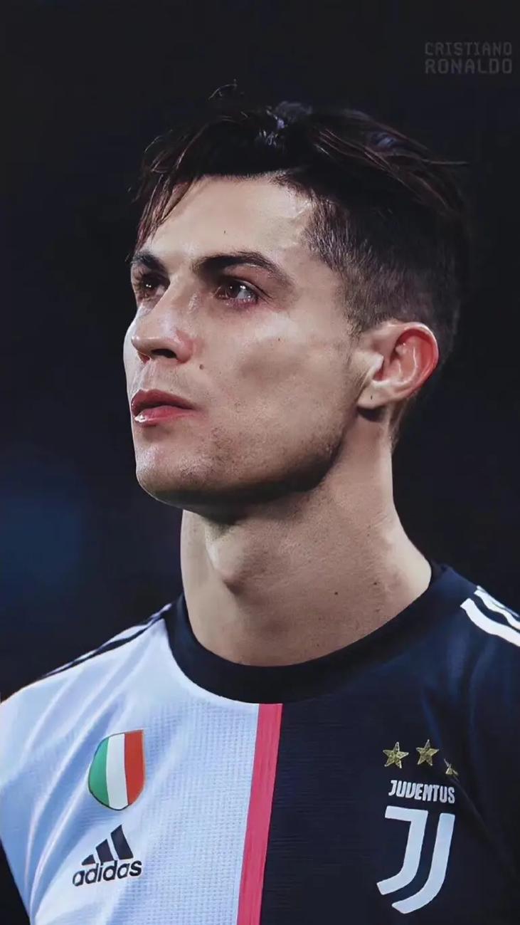 WTT总决赛女单1／8决赛，陈幸同4-2战胜队友石洵瑶，晋级8强（WTT总决赛女单16强赛：陈幸同4-2击败石洵瑶，挺进八强）