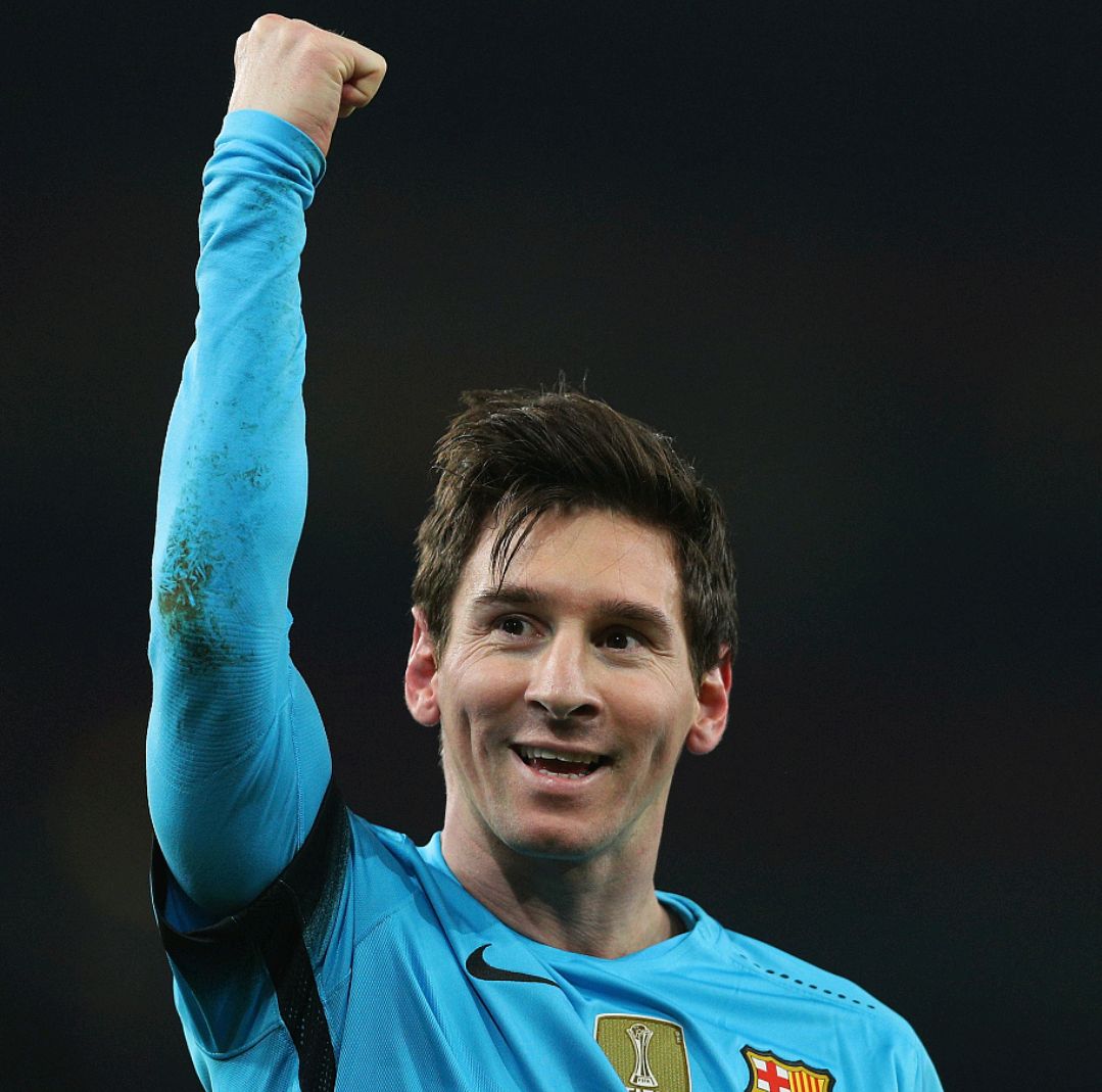 C罗中场休息时对裁判表达不满，讽刺道：你吹得太好了（半场哨响后C罗不满判罚，当面挖苦裁判：你吹得真棒）