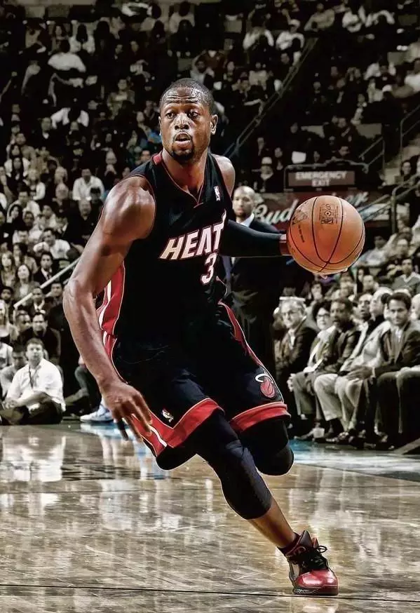 美记：湖人有可能会效仿尼克斯，取下NBA杯冠军旗帜（美媒：湖人或效仿尼克斯，撤下NBA季中锦标赛冠军旗帜）