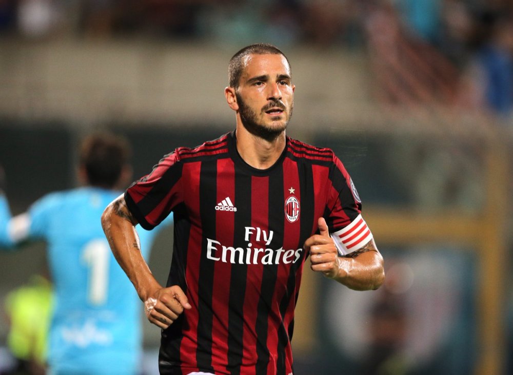 时隔238天后复出！伊藤洋辉进入拜仁vs弗赖堡替补席（休战238天，伊藤洋辉重返赛场：进入拜仁对弗赖堡的替补名单）