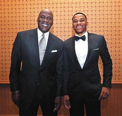 齐沃：要振作和学习，足球和生活总会有转机；伤员周日难复出（齐沃：保持积极学习，足球与人生终会迎来转机；伤员周日恐难复出）