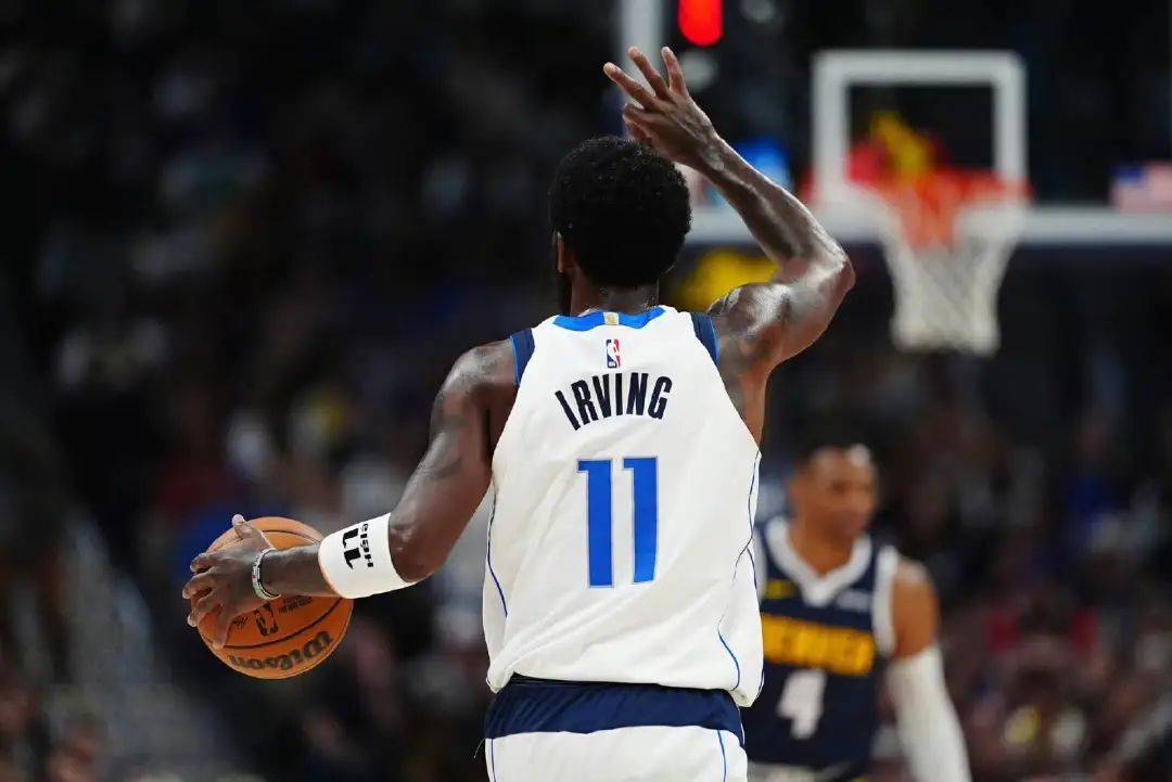 强势爆发！戈贝尔13中11轰24分14板（统治内线！戈贝尔13投11中砍下24分14篮板）